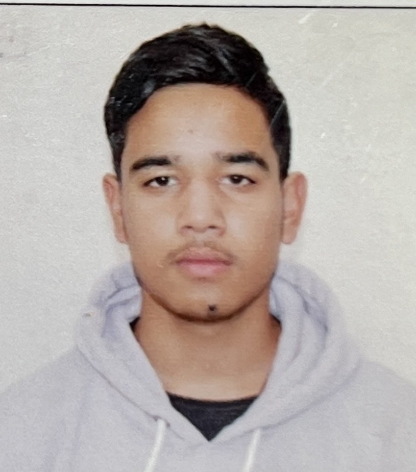 Zara Khan - Class 10th Topper